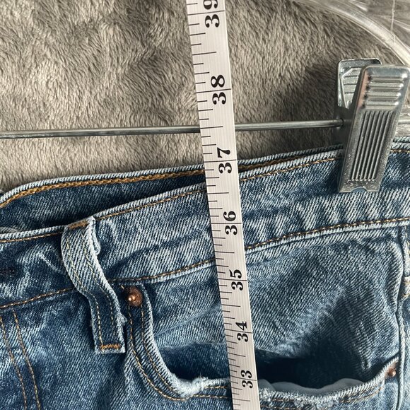 Levi’s 501 Jeans Men’s 29x28 Light Wash Straight Fit Casual Denim Workwear - Picture 3 of 8